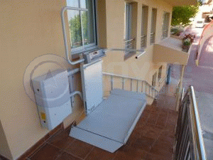 Plataformas salvaescaleras o sube escaleras Alicante