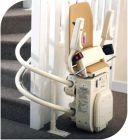 Tu negocio en Murcia es MÁS con una silla salvaescaleras