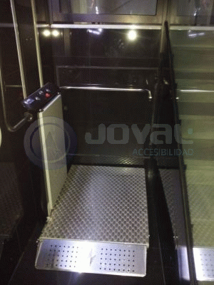 Plataforma Salvaescaleras vertical en El Espinardo (Murcia)