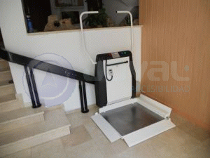 Plataforma Salvaescaleras en Urbanova II - Torre 11 (Alicante)